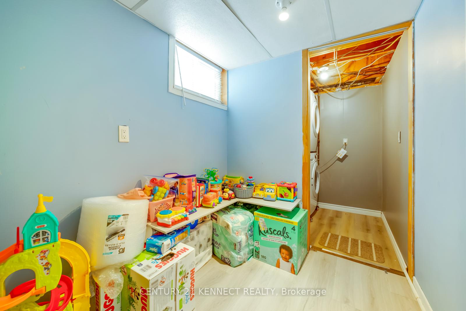 Photo 20 of 172 Waverly Street S, Oshawa, Vanier — HOMEH