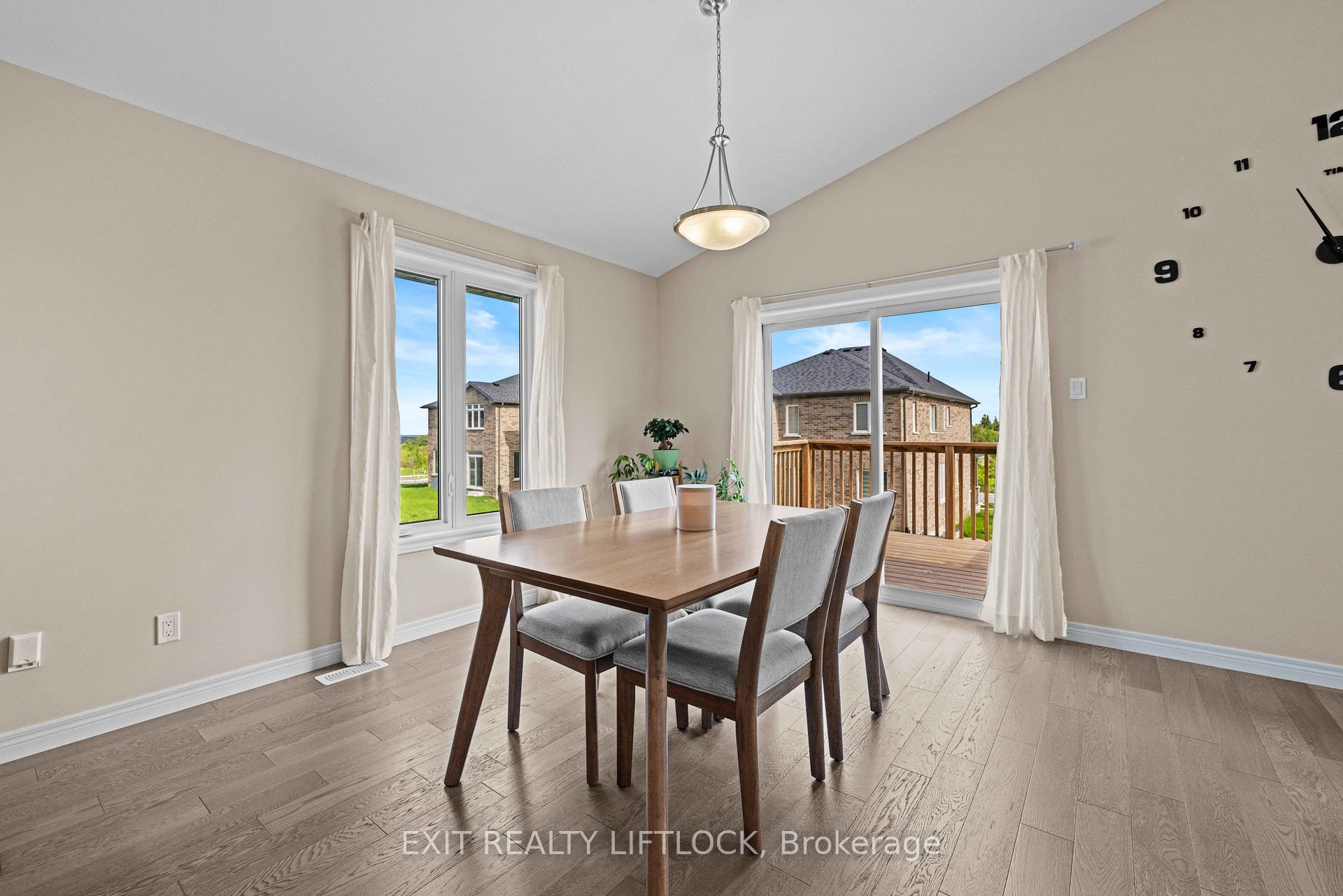 Photo 12 of 100 York Drive, Peterborough, Monaghan Ward 2 — HOMEH