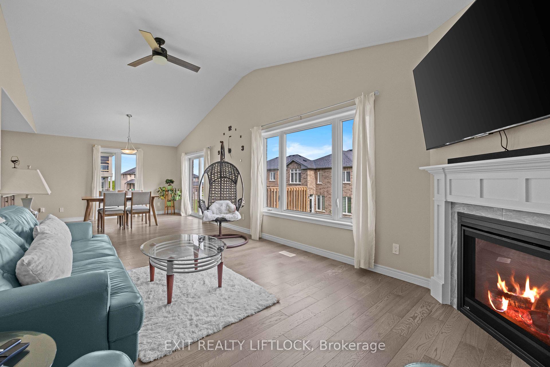 Photo 19 of 100 York Drive, Peterborough, Monaghan Ward 2 — HOMEH