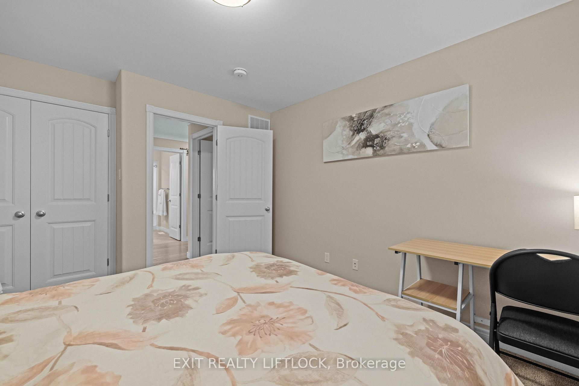 Photo 25 of 100 York Drive, Peterborough, Monaghan Ward 2 — HOMEH