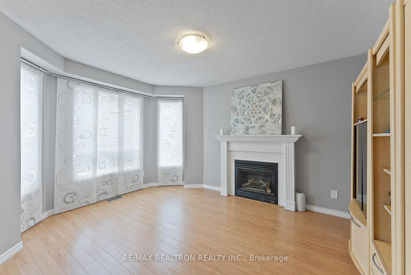 Photo 7 of 540 Nottingham Crescent, Oshawa, Eastdale — HOMEH