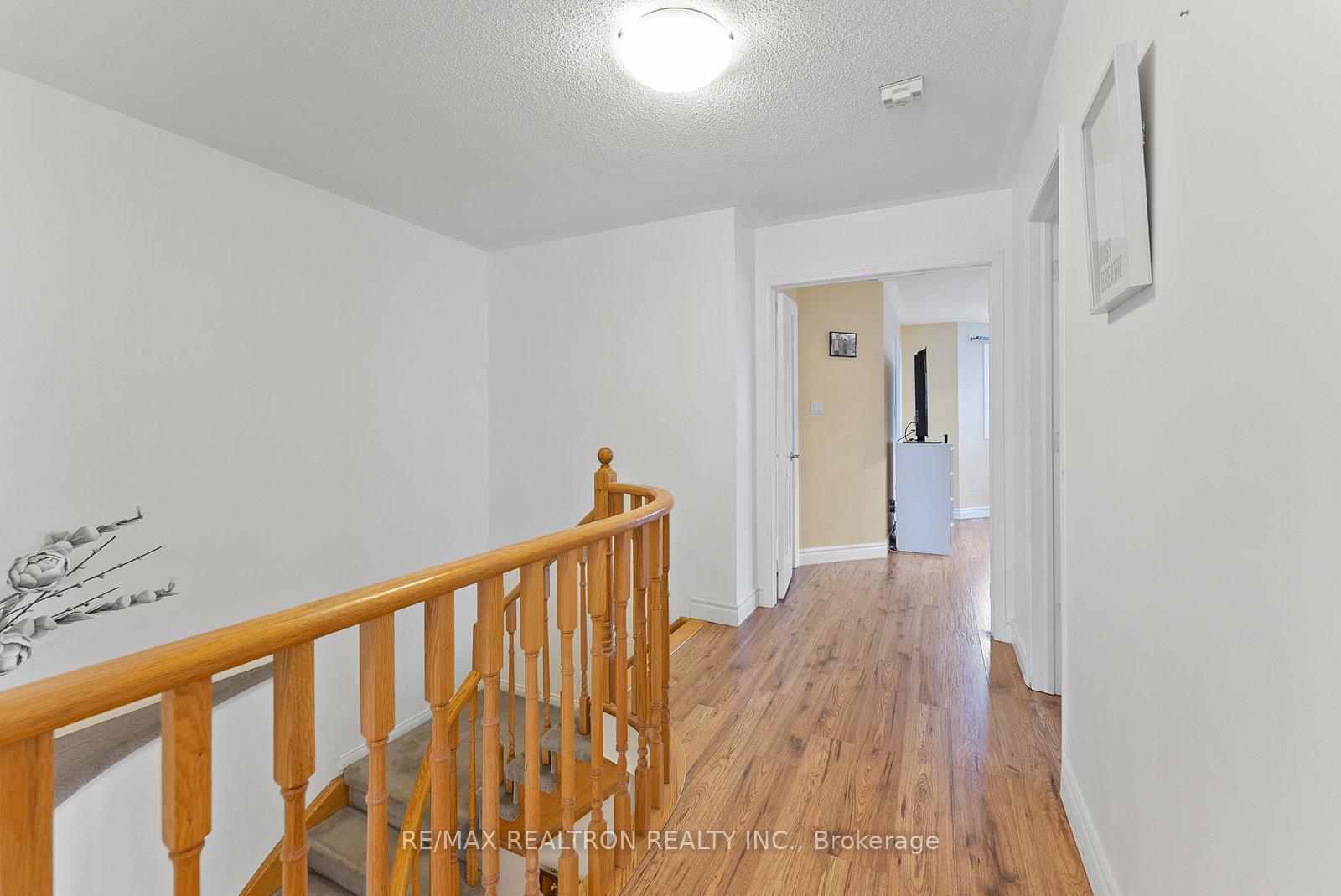 Photo 9 of 540 Nottingham Crescent, Oshawa, Eastdale — HOMEH