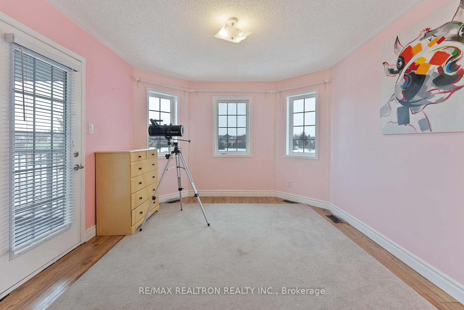 Photo 12 of 540 Nottingham Crescent, Oshawa, Eastdale — HOMEH