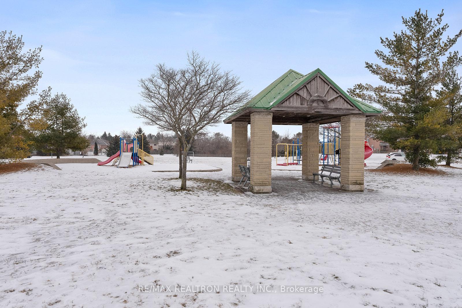 Photo 23 of 540 Nottingham Crescent, Oshawa, Eastdale — HOMEH