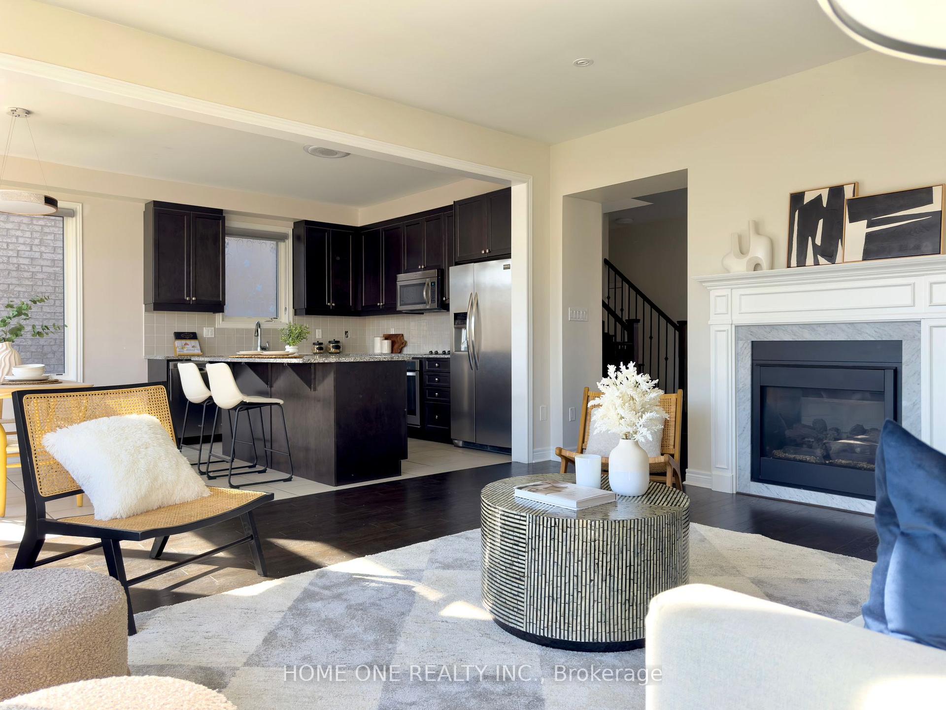Photo 5 of 123 Braebrook Drive, Whitby, Rolling Acres — HOMEH