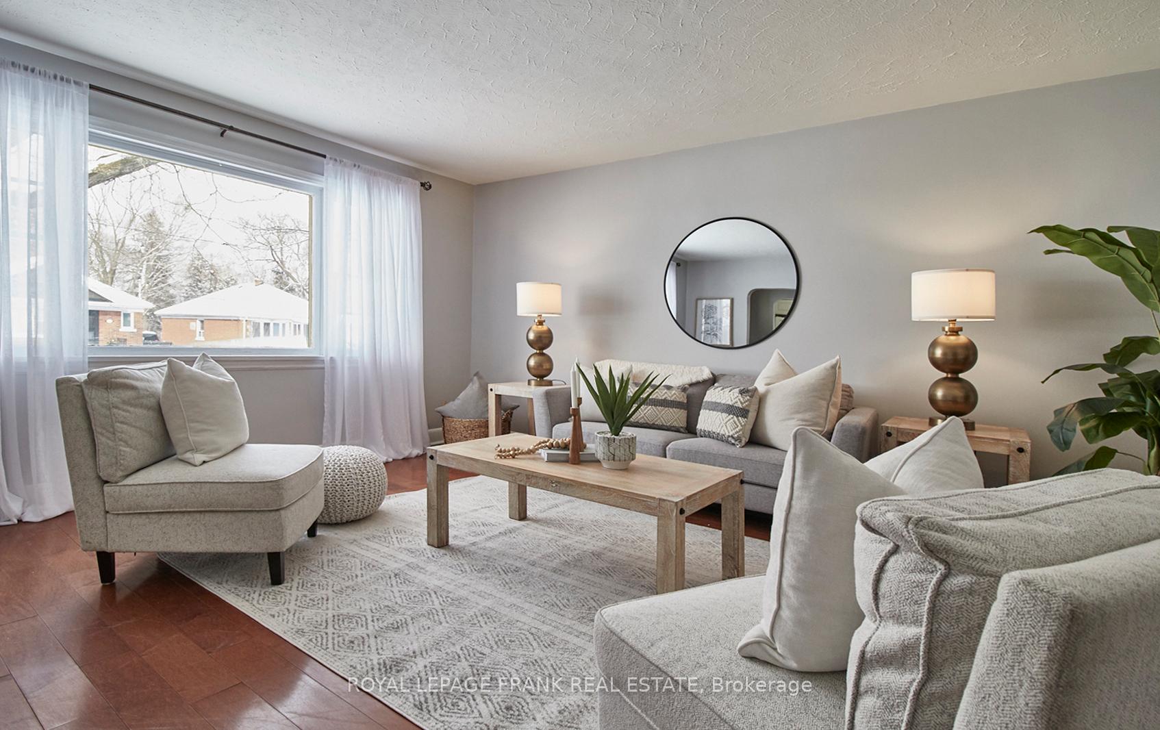 Photo 2 of 219 Greenwood Avenue, Oshawa, Vanier — HOMEH