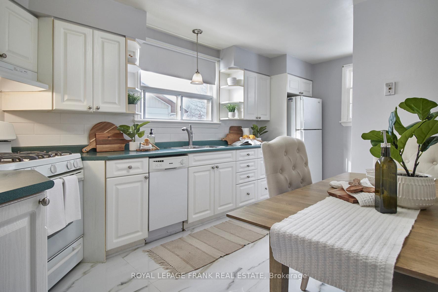 Photo 7 of 219 Greenwood Avenue, Oshawa, Vanier — HOMEH