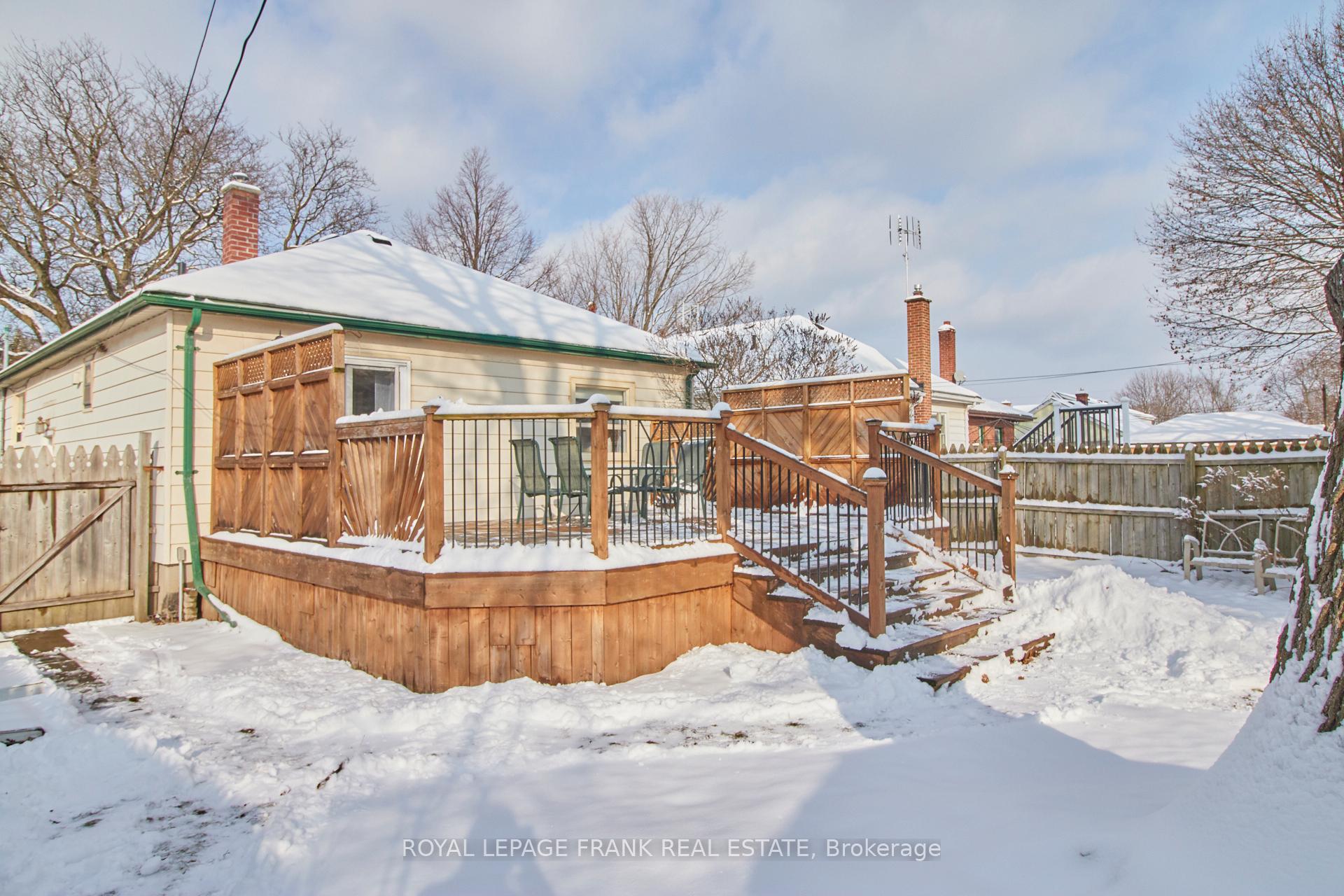 Photo 23 of 219 Greenwood Avenue, Oshawa, Vanier — HOMEH