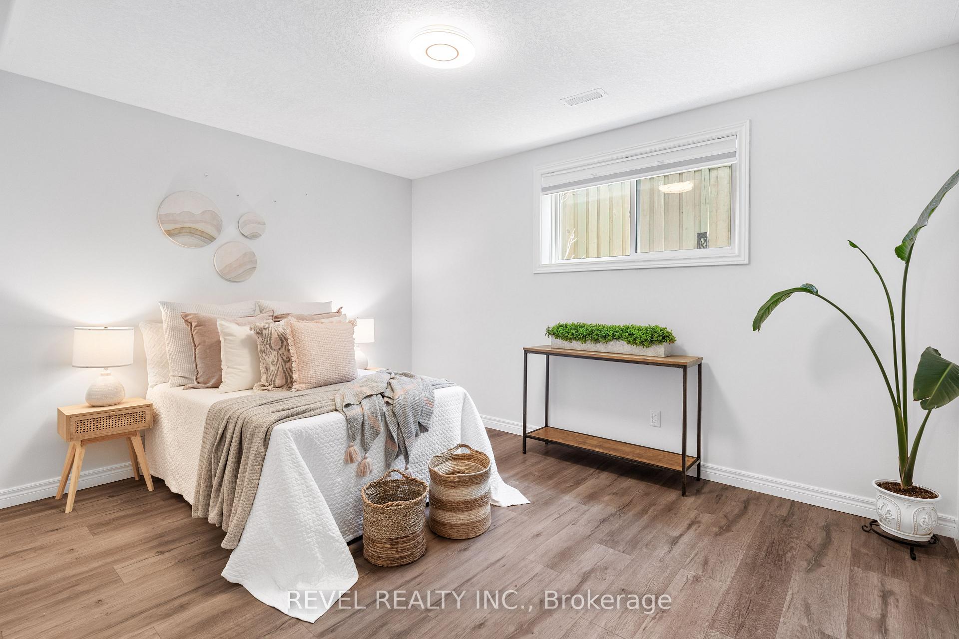Photo 29 of 2726 Foxmeadow Road, Peterborough, Ashburnham Ward 4 — HOMEH