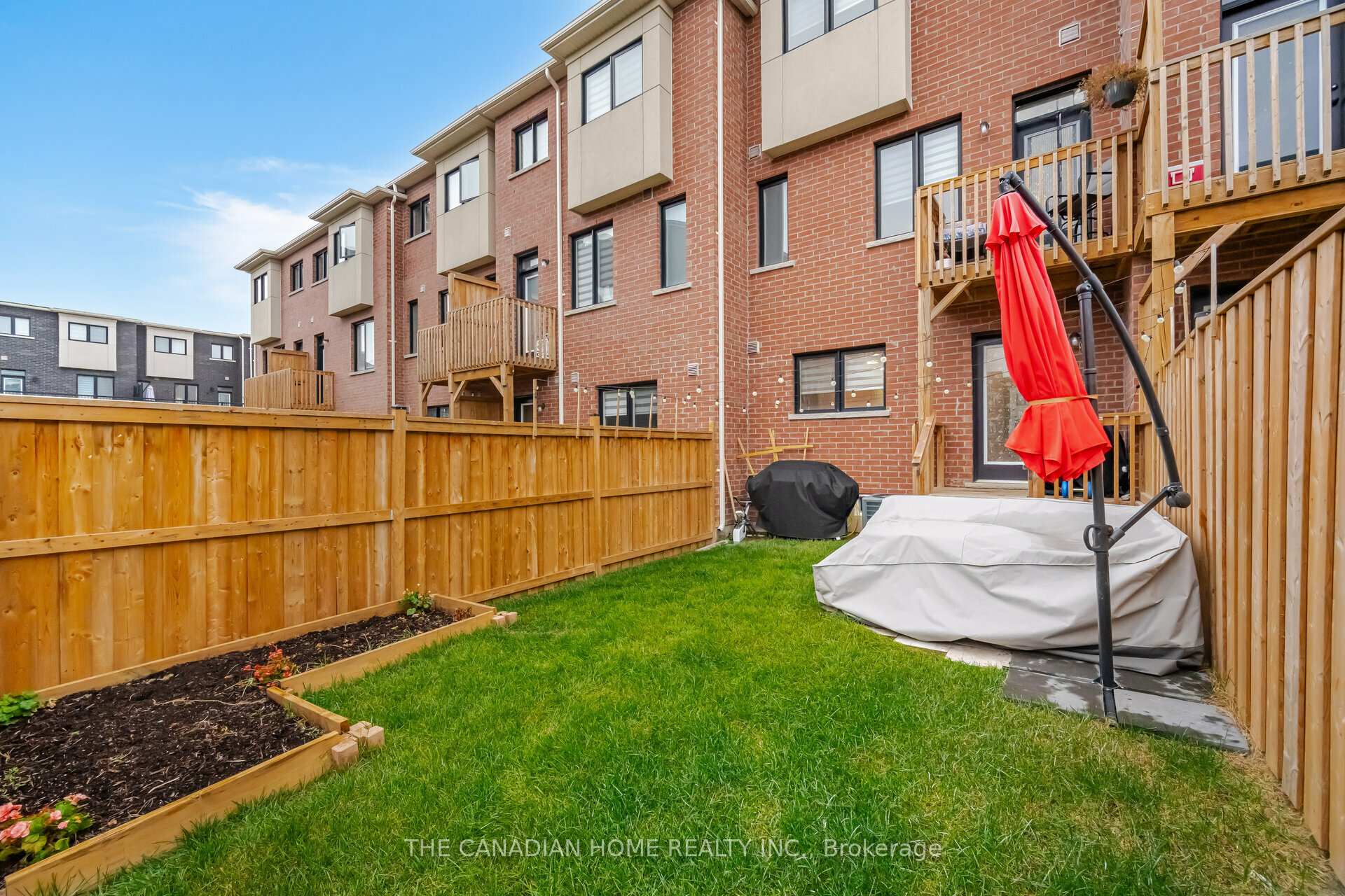 Photo 38 of 979 Kicking Horse Path, Oshawa, McLaughlin — HOMEH