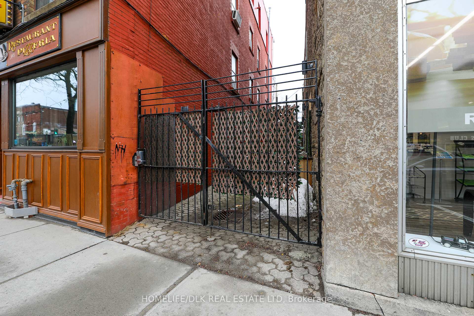 Photo 2 of Unit #3, 224 King Street W, Brockville — HOMEH