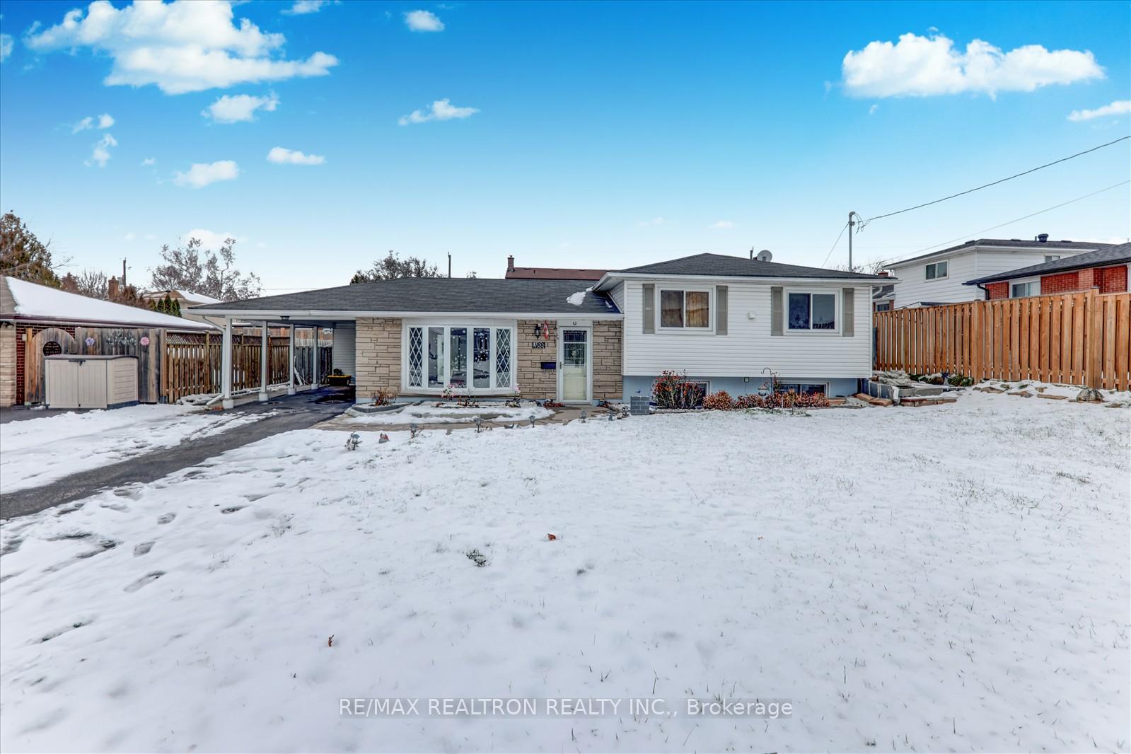 Photo 2 of 1188 Wakefield Crescent, Oshawa, Donevan — HOMEH