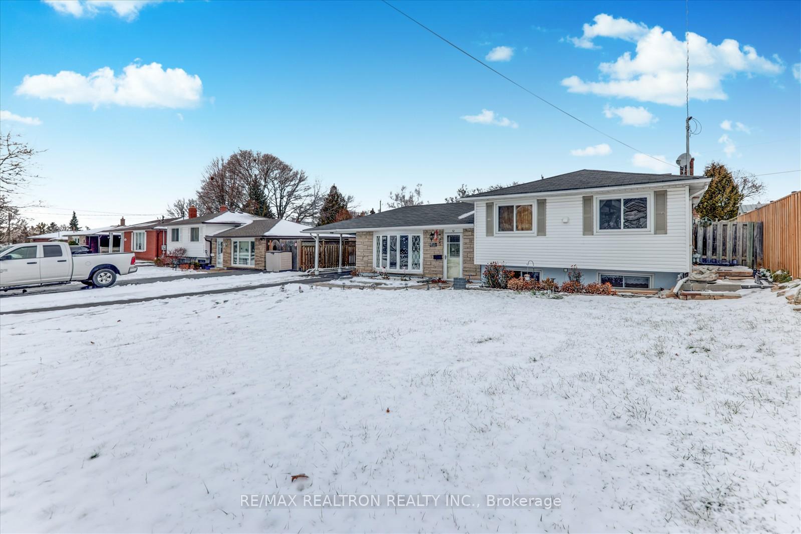 Photo 3 of 1188 Wakefield Crescent, Oshawa, Donevan — HOMEH