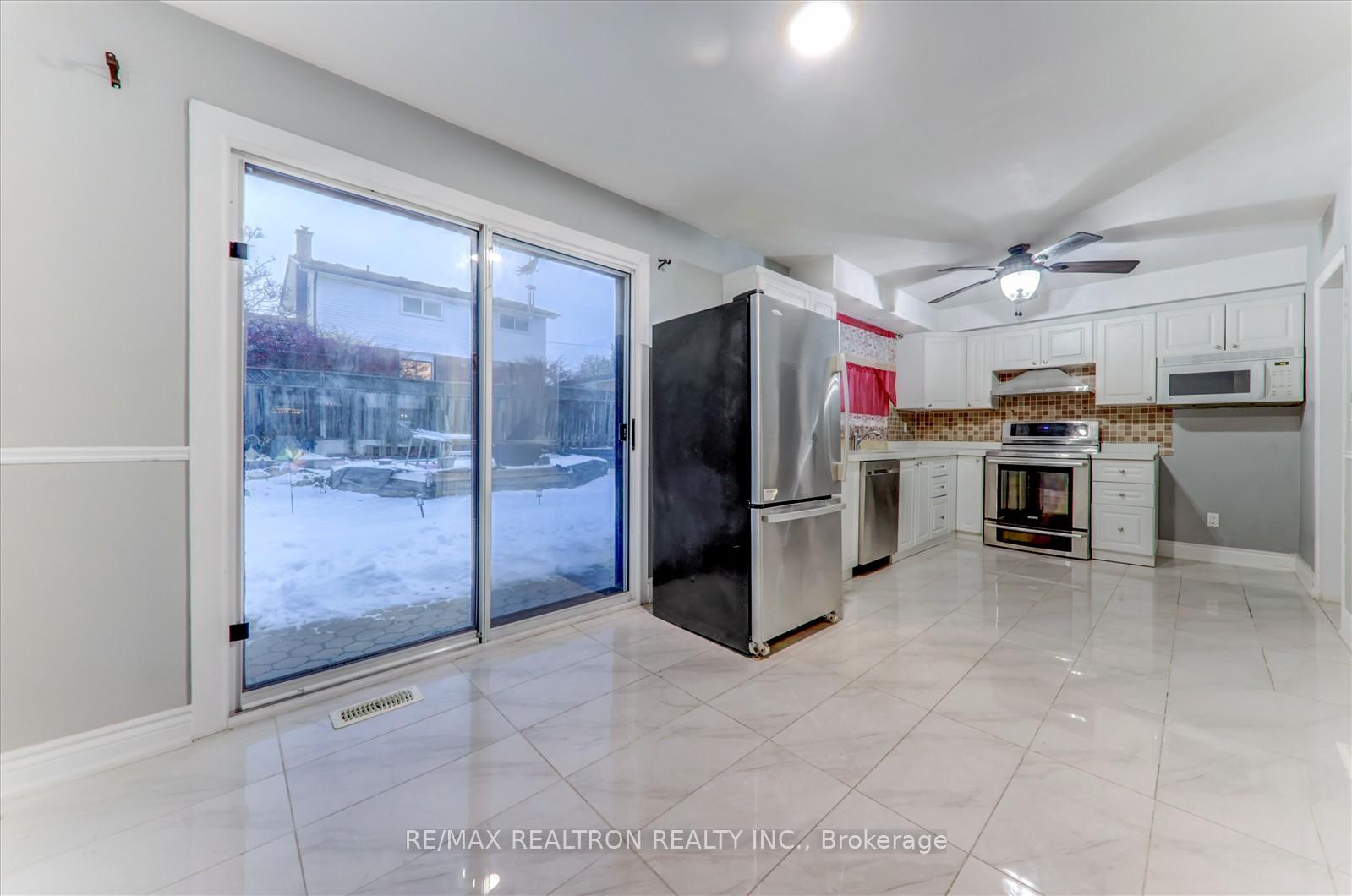Photo 10 of 1188 Wakefield Crescent, Oshawa, Donevan — HOMEH