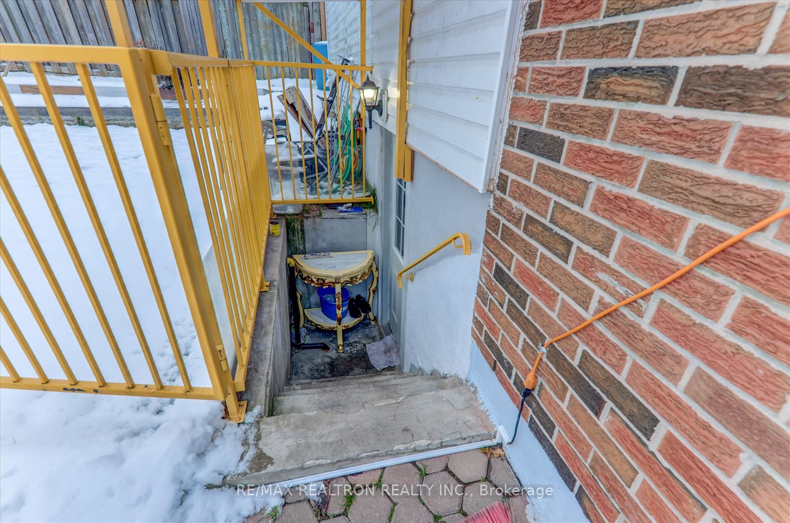 Photo 20 of 1188 Wakefield Crescent, Oshawa, Donevan — HOMEH
