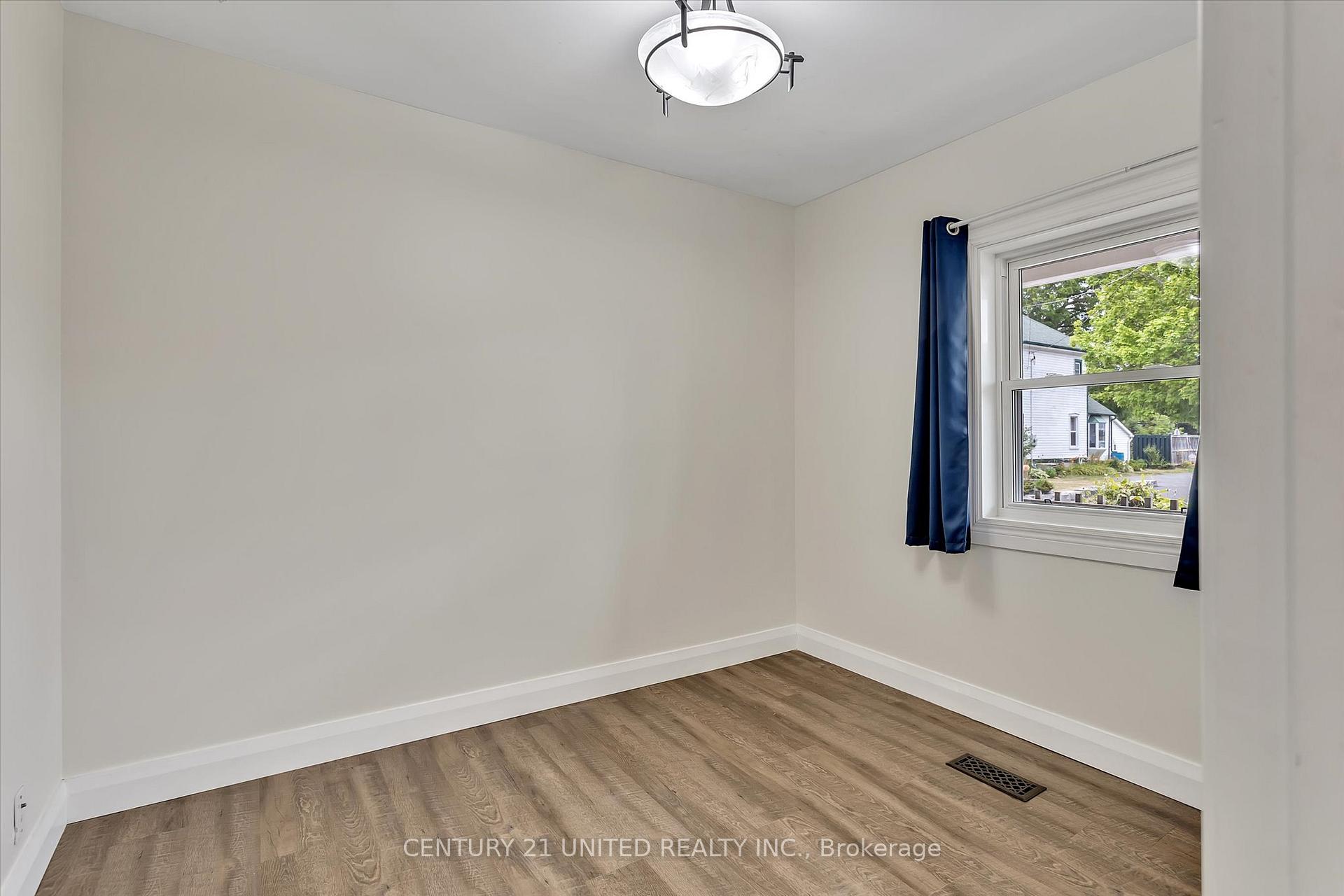 Photo 10 of 181 Hazlitt Street, Peterborough, Ashburnham Ward 4 — HOMEH