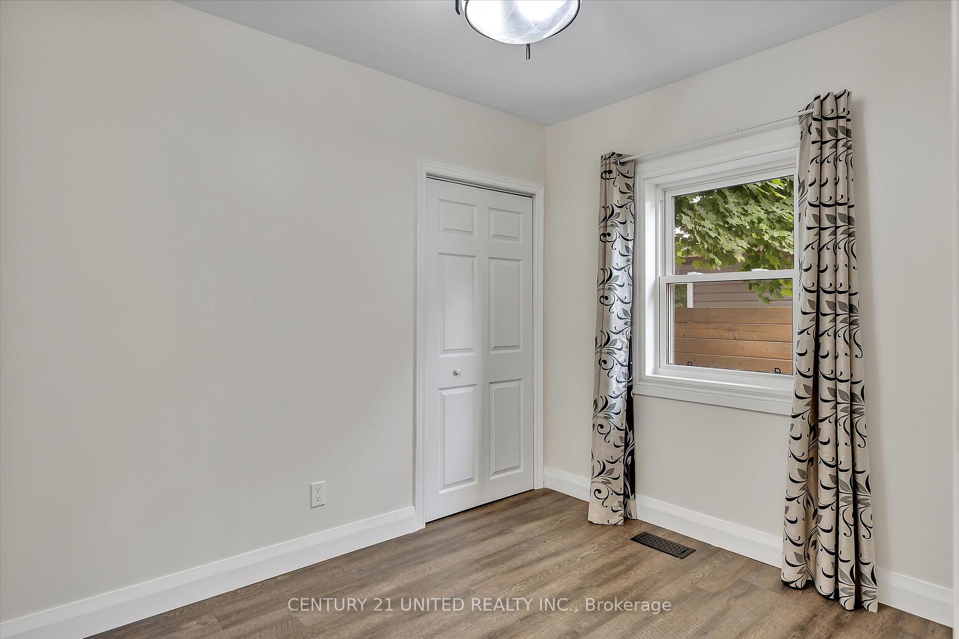 Photo 13 of 181 Hazlitt Street, Peterborough, Ashburnham Ward 4 — HOMEH