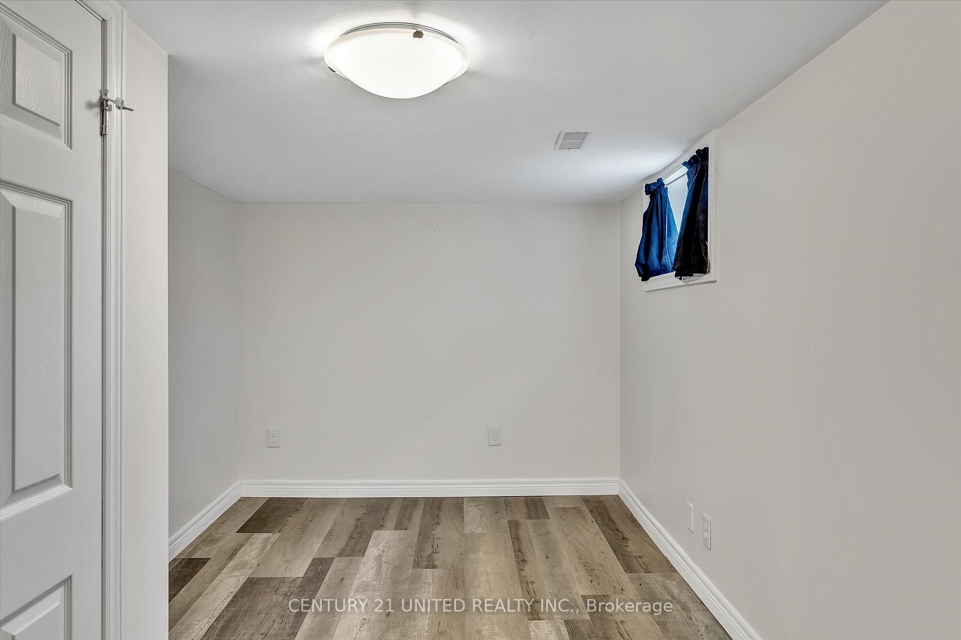 Photo 18 of 181 Hazlitt Street, Peterborough, Ashburnham Ward 4 — HOMEH