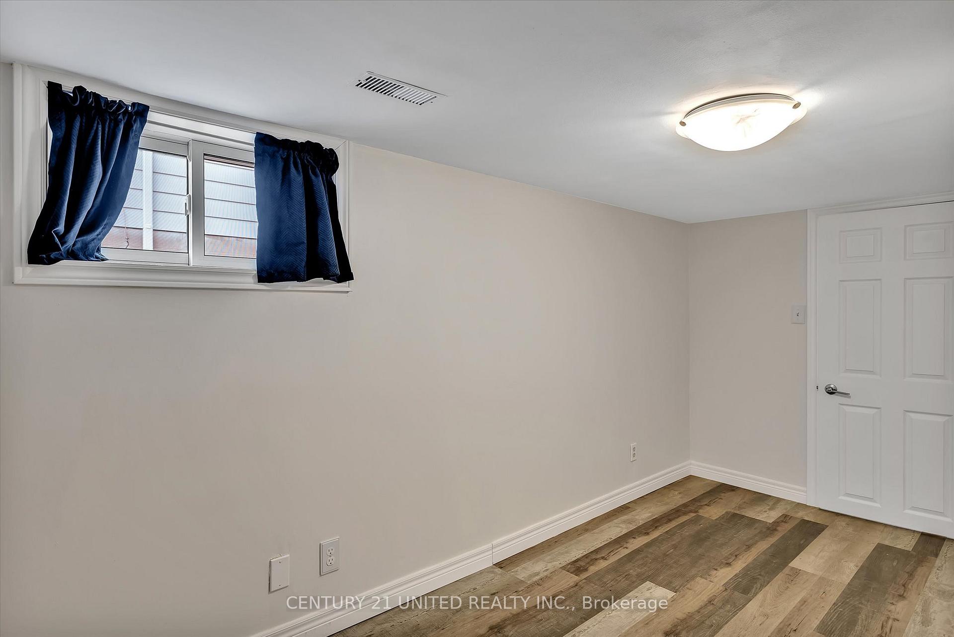 Photo 20 of 181 Hazlitt Street, Peterborough, Ashburnham Ward 4 — HOMEH
