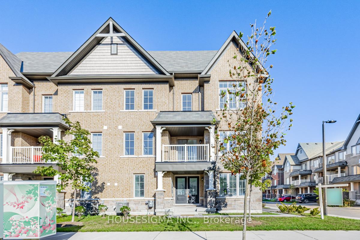 Photo 1 of 43 Amulet Way E, Whitby, Rolling Acres — HOMEH