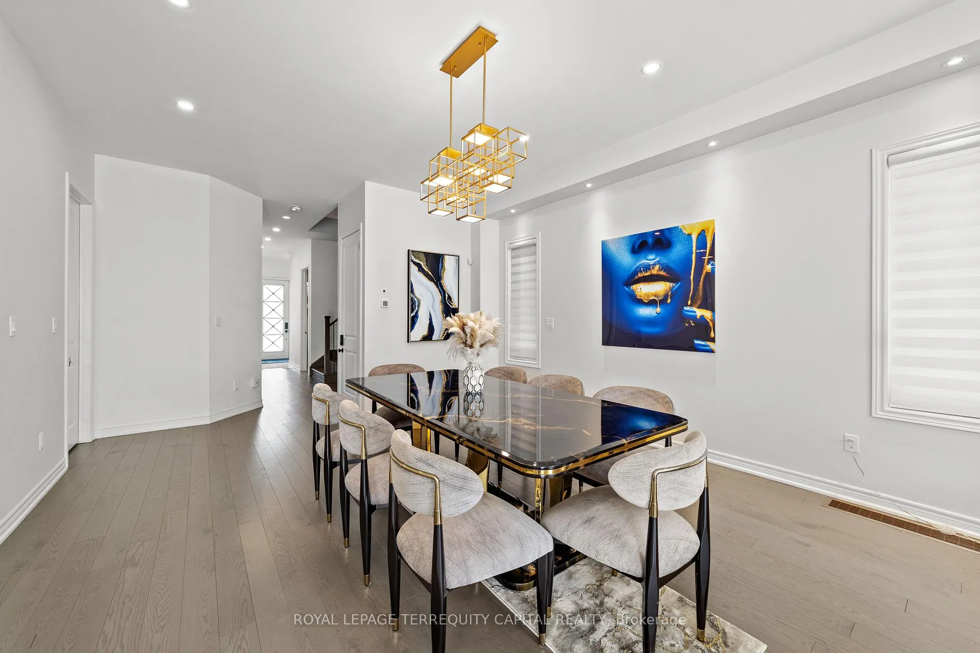 Photo 7 of 144 Pine Hill Crescent, Aurora, Aurora Estates — HOMEH