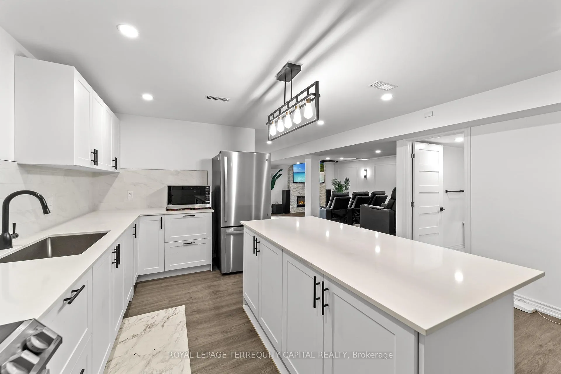 Photo 36 of 144 Pine Hill Crescent, Aurora, Aurora Estates — HOMEH