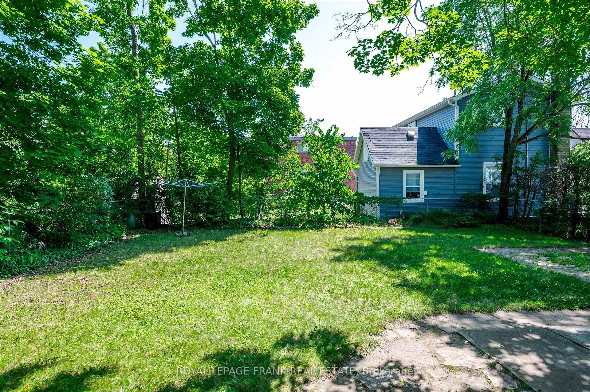 Photo 41 of 472 Murray Street, Peterborough, Town Ward 3 — HOMEH