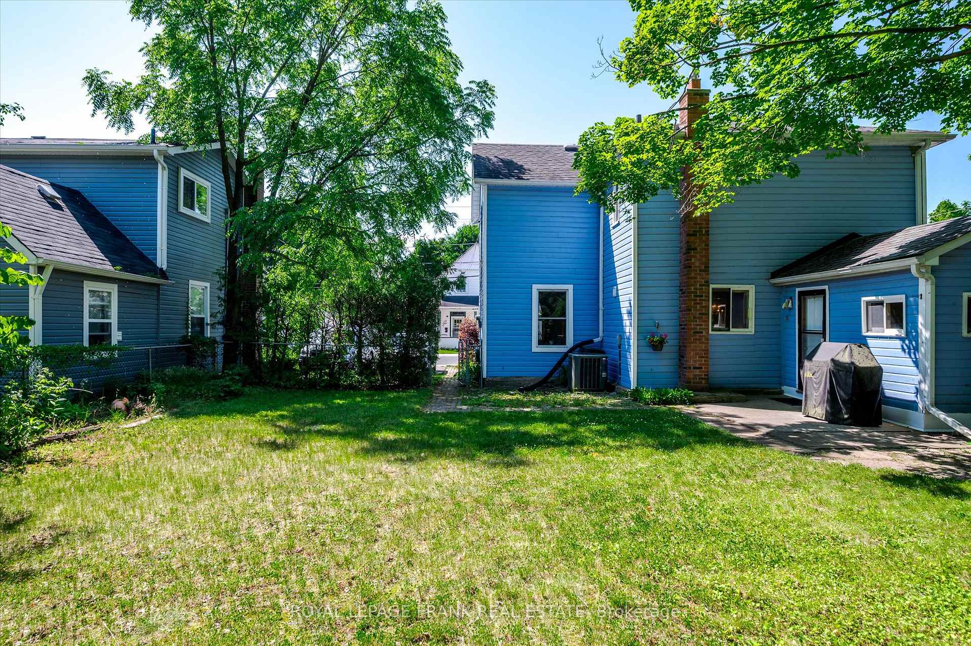 Photo 43 of 472 Murray Street, Peterborough, Town Ward 3 — HOMEH