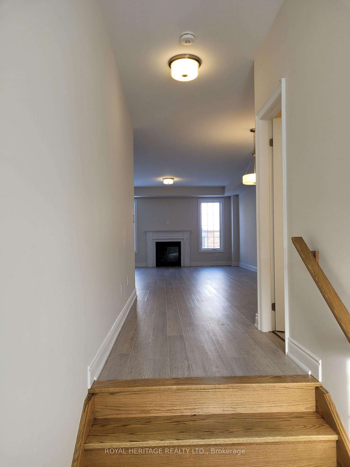 Photo 6 of 426 Melling Avenue, Peterborough, Northcrest Ward 5 — HOMEH