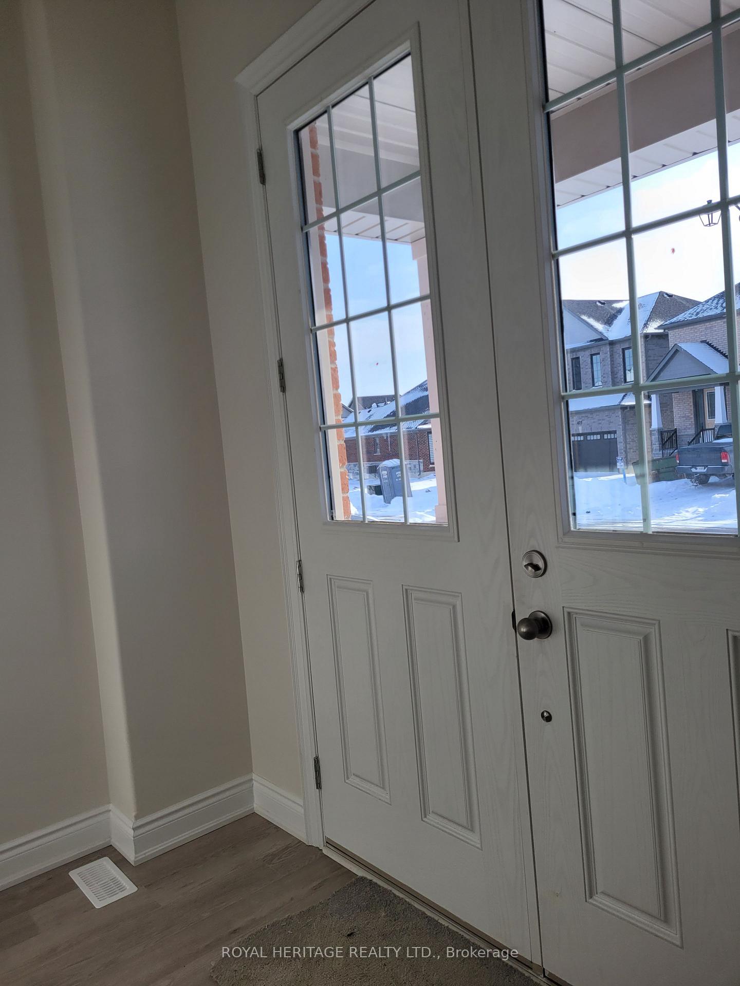 Photo 7 of 426 Melling Avenue, Peterborough, Northcrest Ward 5 — HOMEH