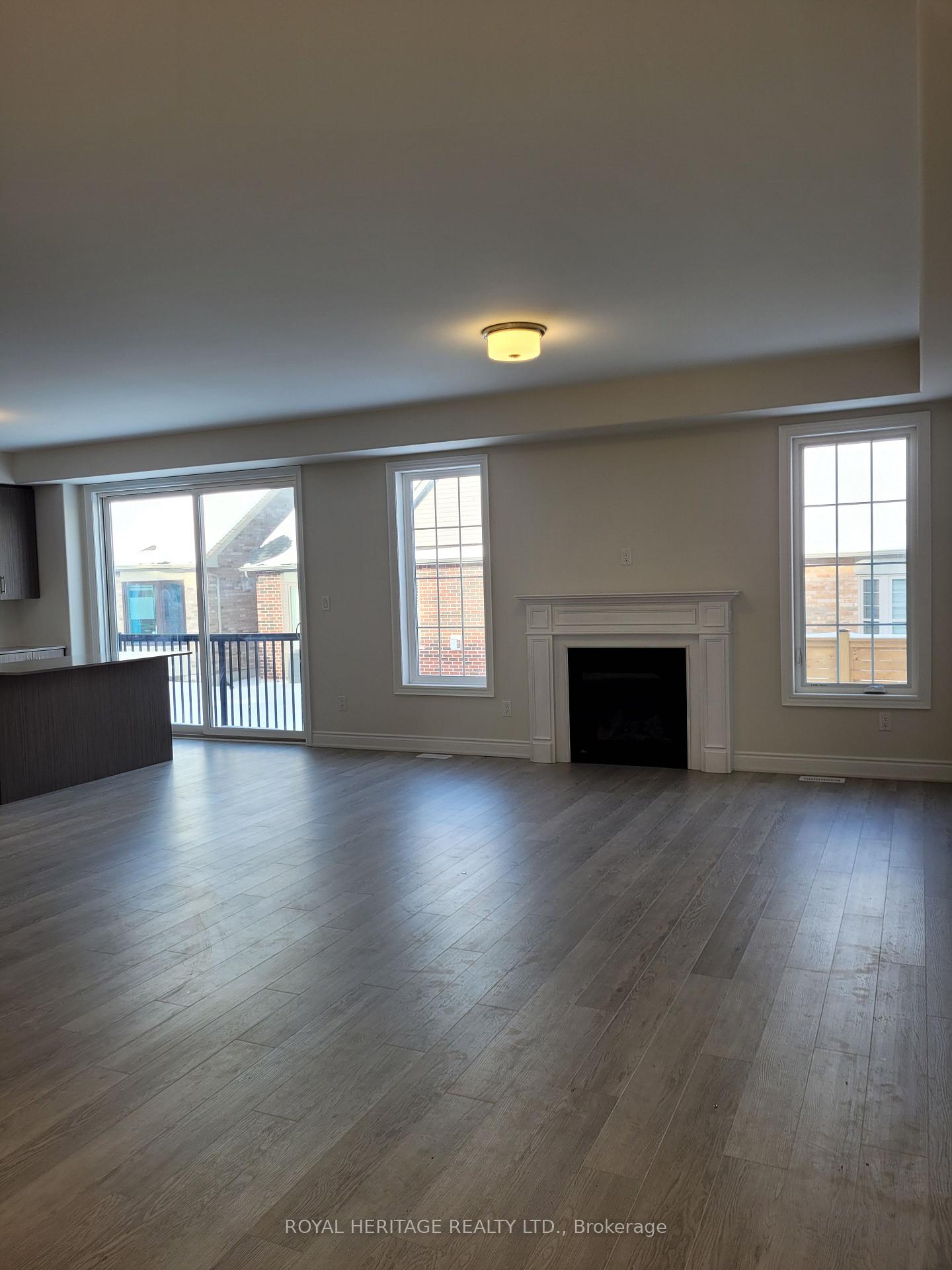 Photo 11 of 426 Melling Avenue, Peterborough, Northcrest Ward 5 — HOMEH