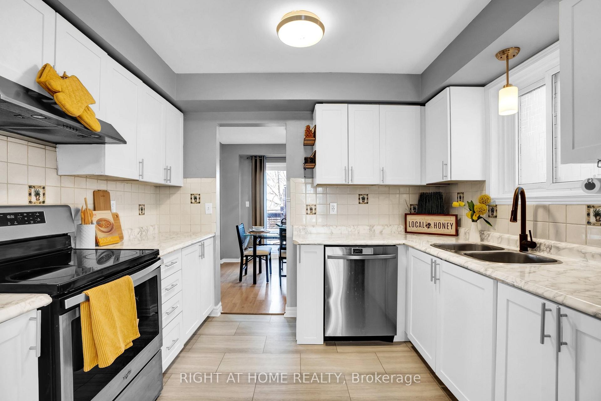 Photo 19 of 1569 Connery Crescent, Oshawa, Lakeview — HOMEH