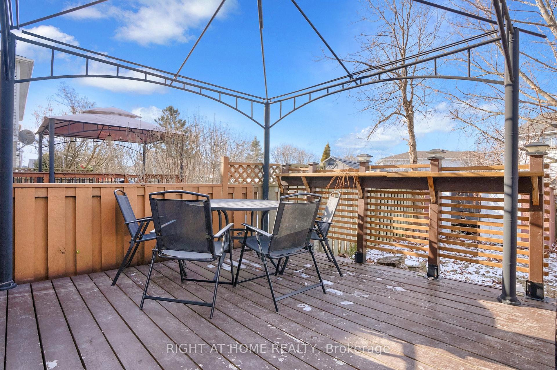 Photo 29 of 1569 Connery Crescent, Oshawa, Lakeview — HOMEH