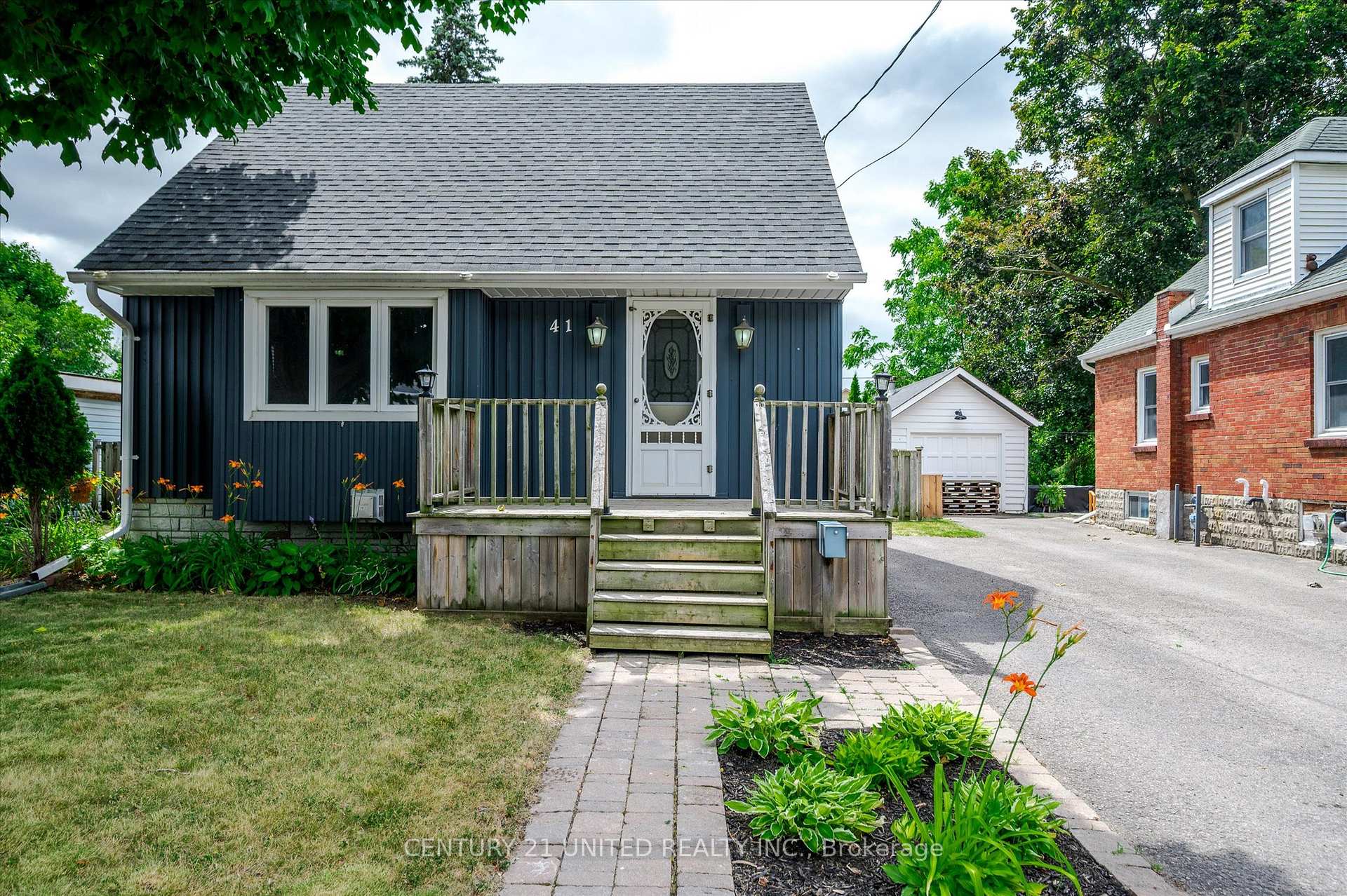 Photo 4 of 41 Morrow Street, Peterborough, Otonabee Ward 1 — HOMEH