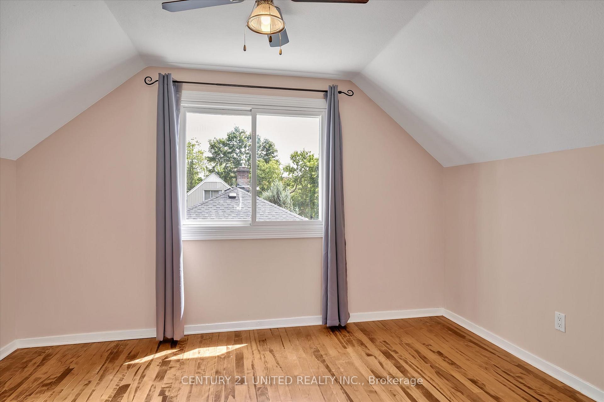 Photo 27 of 41 Morrow Street, Peterborough, Otonabee Ward 1 — HOMEH