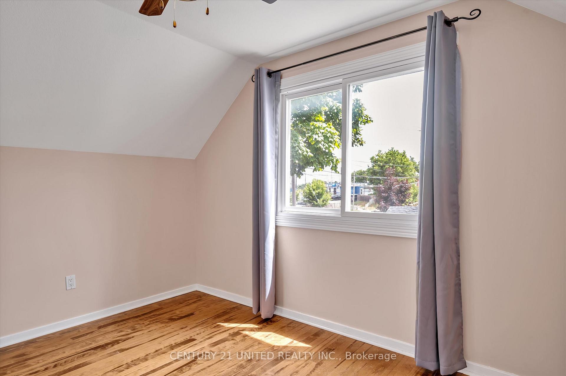 Photo 28 of 41 Morrow Street, Peterborough, Otonabee Ward 1 — HOMEH