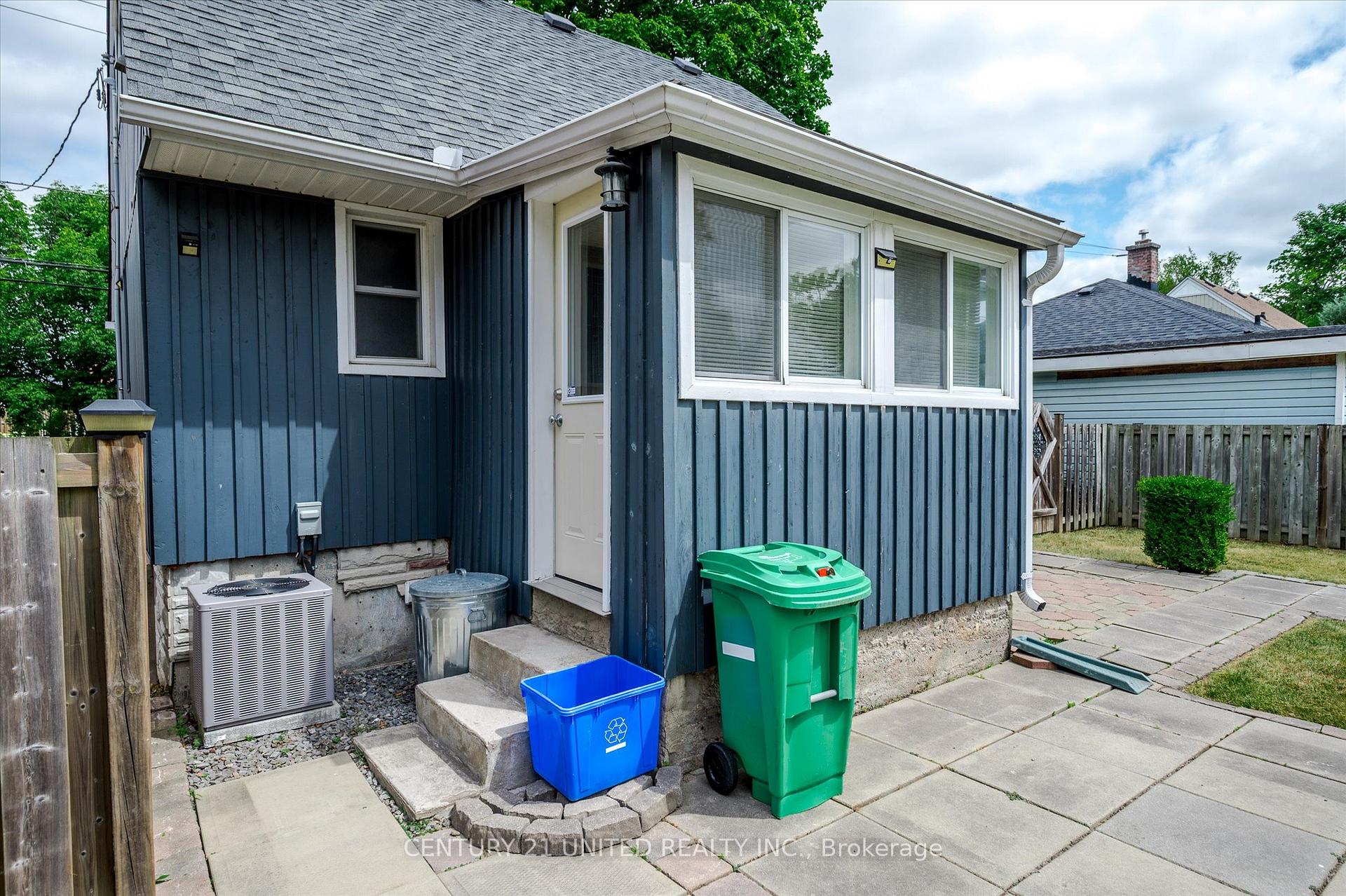 Photo 36 of 41 Morrow Street, Peterborough, Otonabee Ward 1 — HOMEH