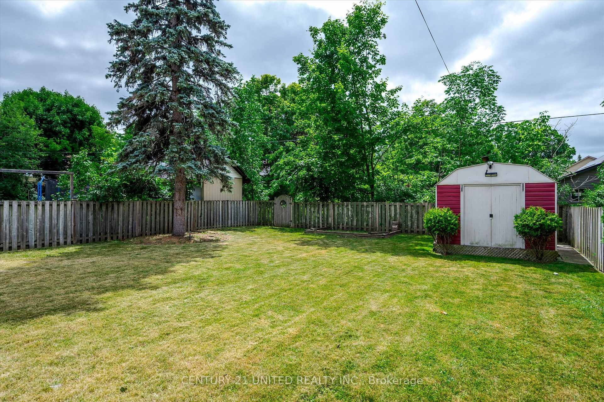 Photo 43 of 41 Morrow Street, Peterborough, Otonabee Ward 1 — HOMEH