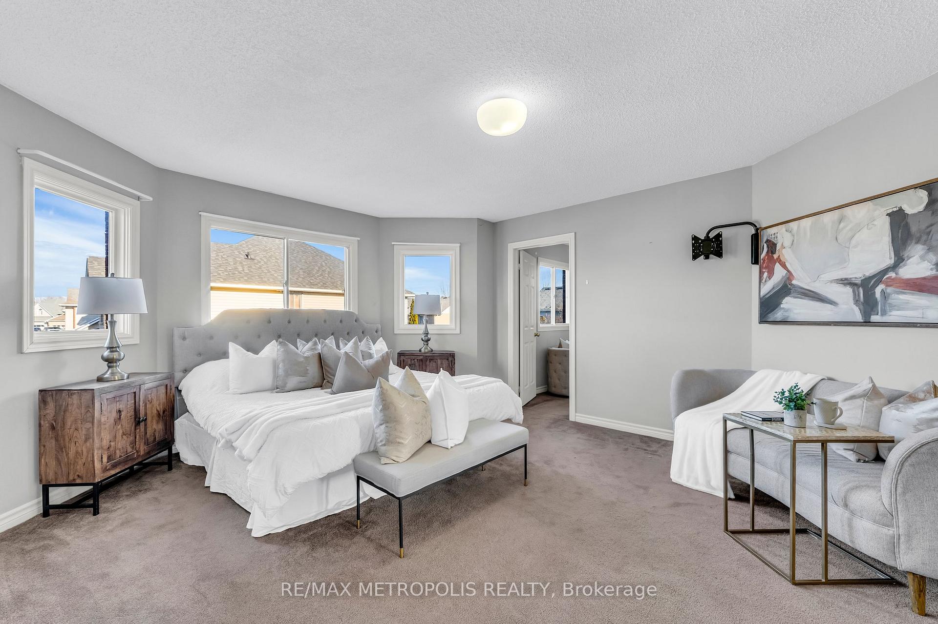 Photo 24 of 458 Meadow Street, Oshawa, Kedron — HOMEH
