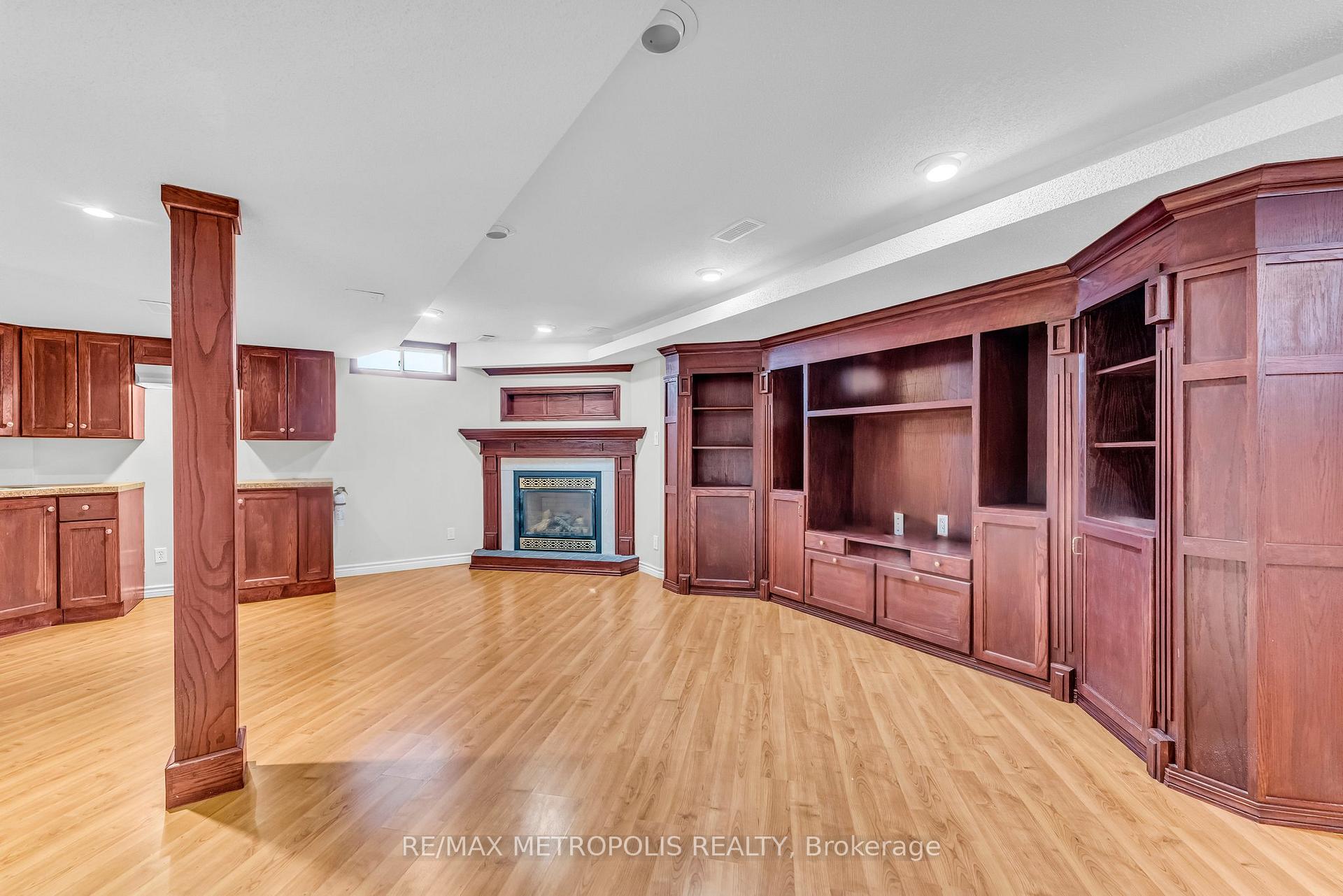 Photo 29 of 458 Meadow Street, Oshawa, Kedron — HOMEH