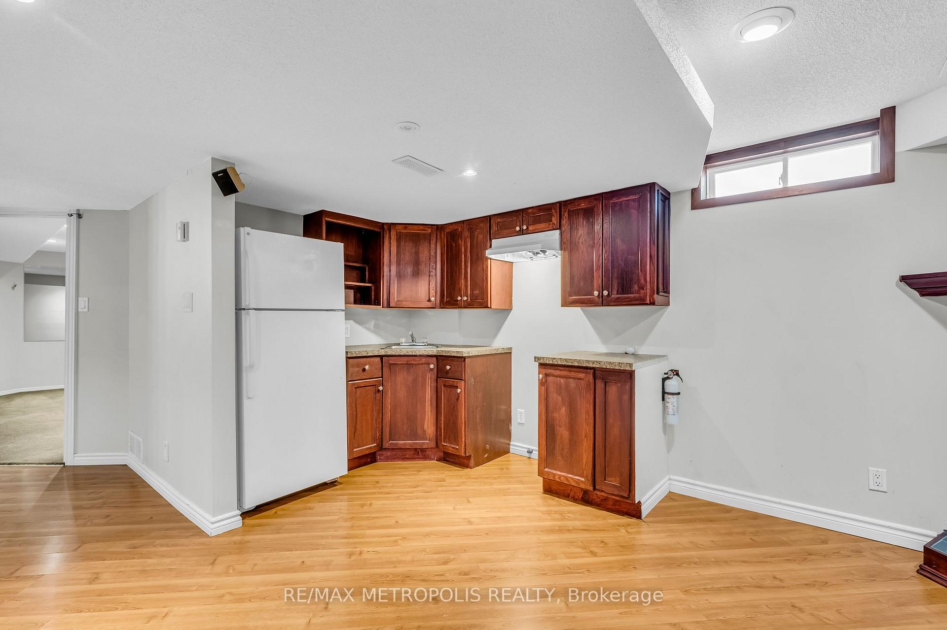 Photo 30 of 458 Meadow Street, Oshawa, Kedron — HOMEH
