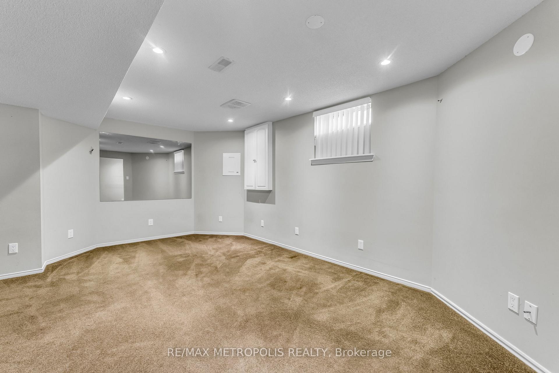 Photo 31 of 458 Meadow Street, Oshawa, Kedron — HOMEH
