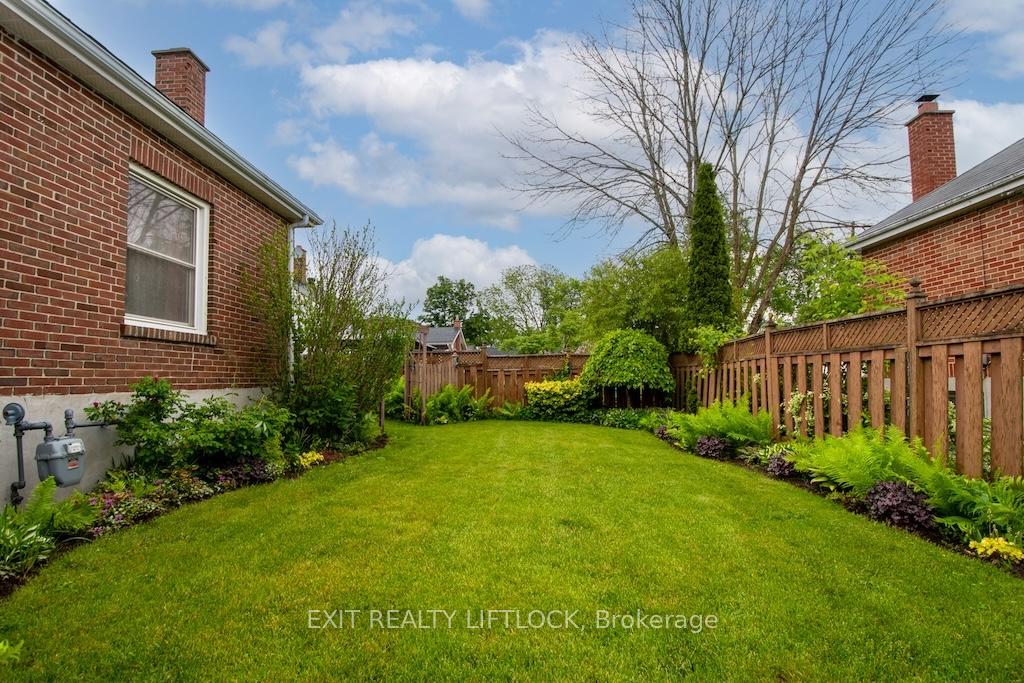 Photo 35 of 493 Howden Street, Peterborough, Otonabee Ward 1 — HOMEH