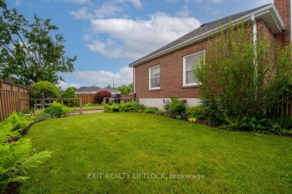Photo 36 of 493 Howden Street, Peterborough, Otonabee Ward 1 — HOMEH