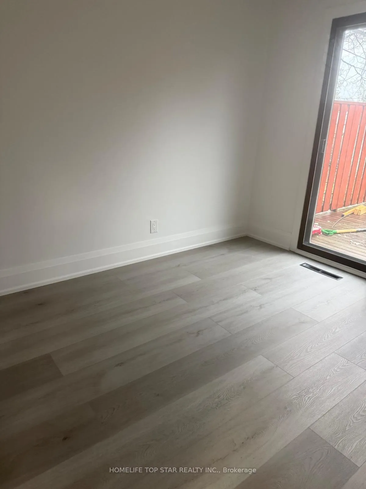 Photo 6 of Unit Main, 25 Mackinac Crescent, Scarborough, Bendale — HOMEH