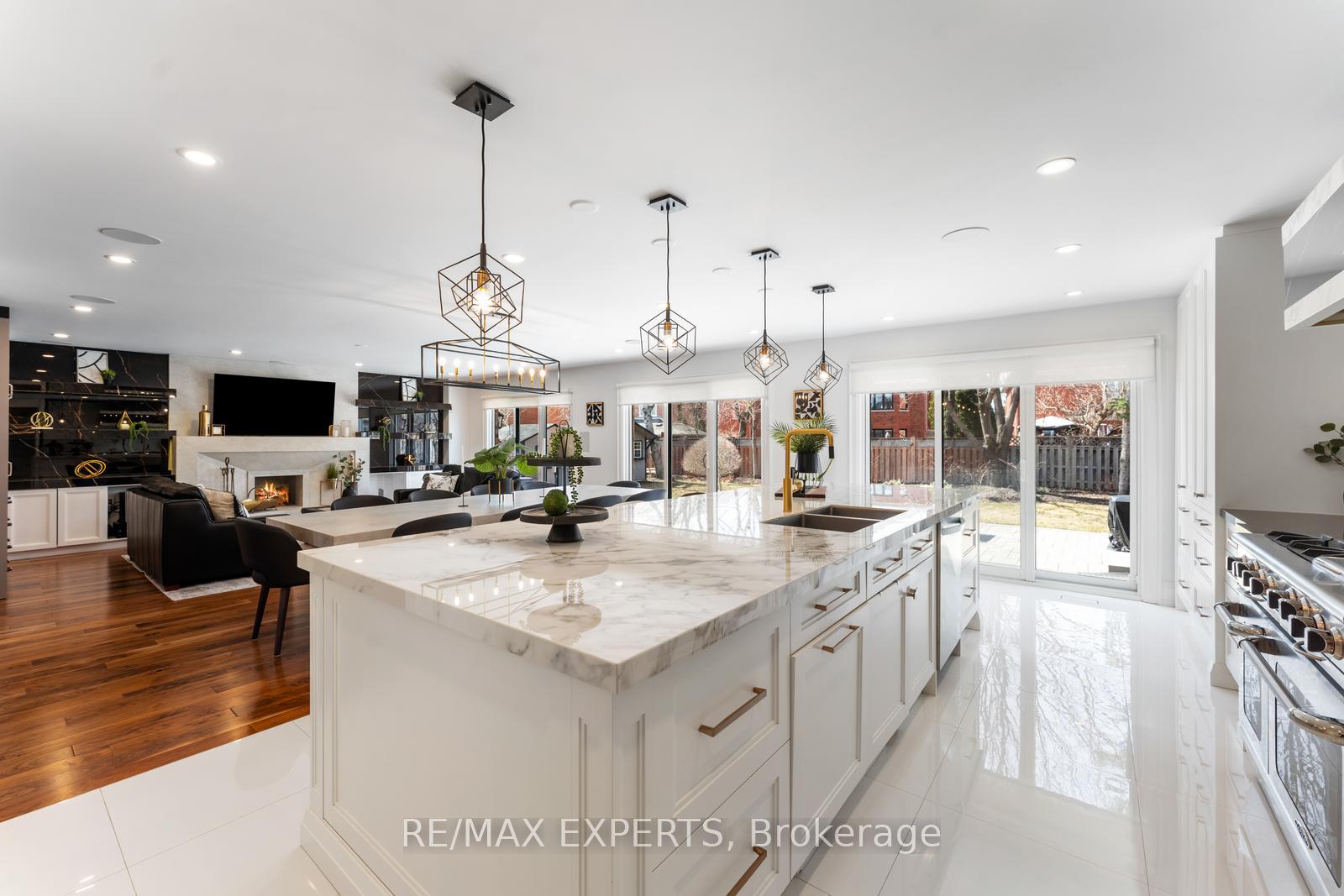 Photo 9 of 126 Mellings Drive, Vaughan, East Woodbridge — HOMEH