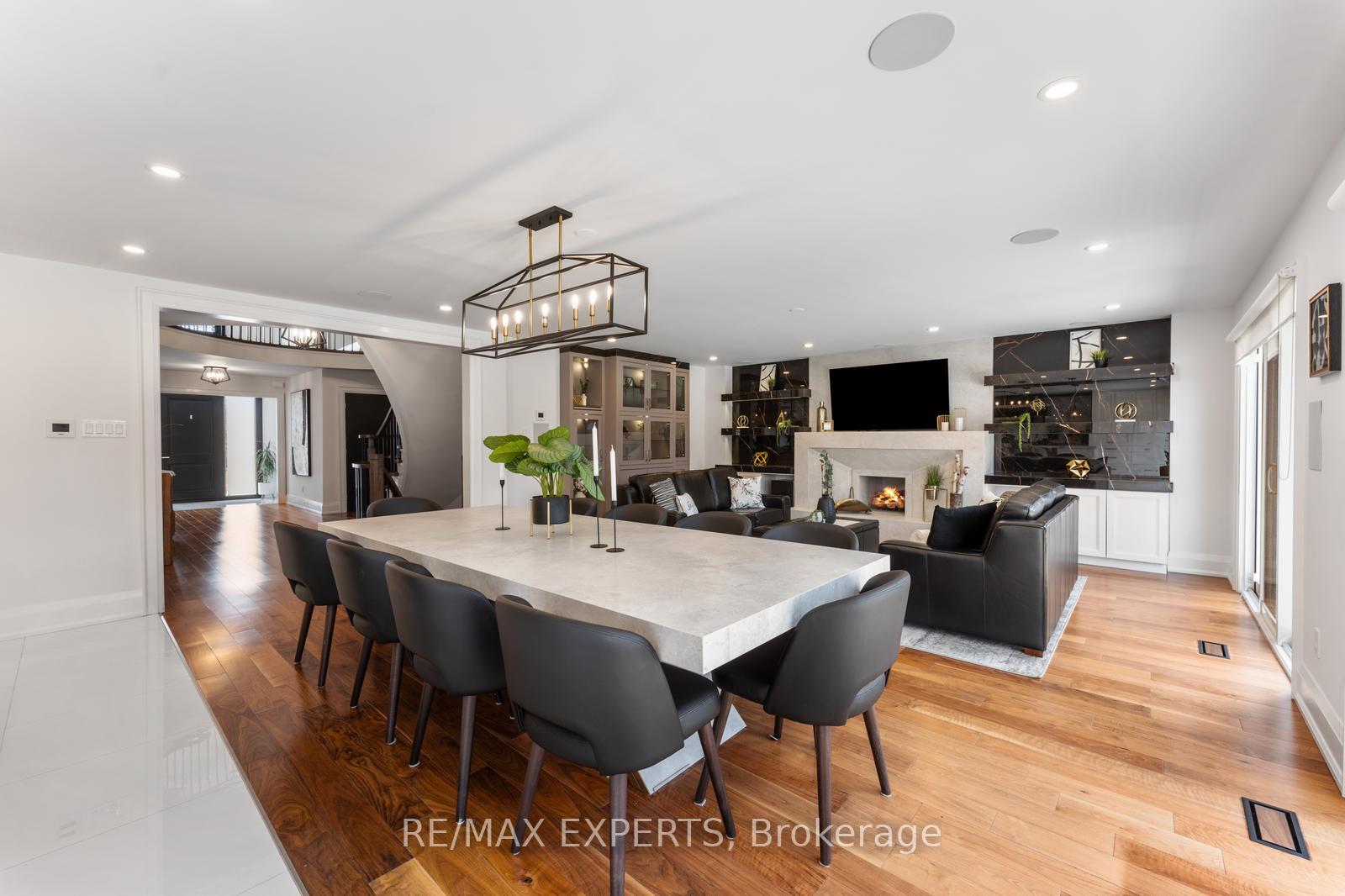 Photo 11 of 126 Mellings Drive, Vaughan, East Woodbridge — HOMEH