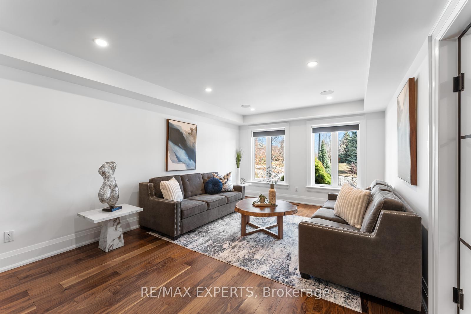 Photo 12 of 126 Mellings Drive, Vaughan, East Woodbridge — HOMEH