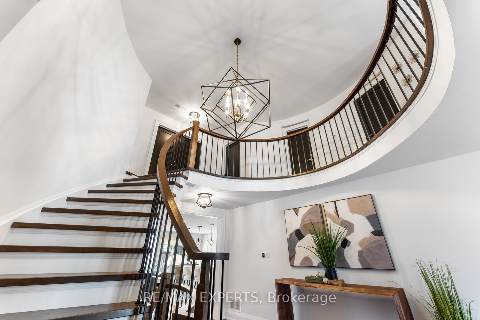 Photo 19 of 126 Mellings Drive, Vaughan, East Woodbridge — HOMEH