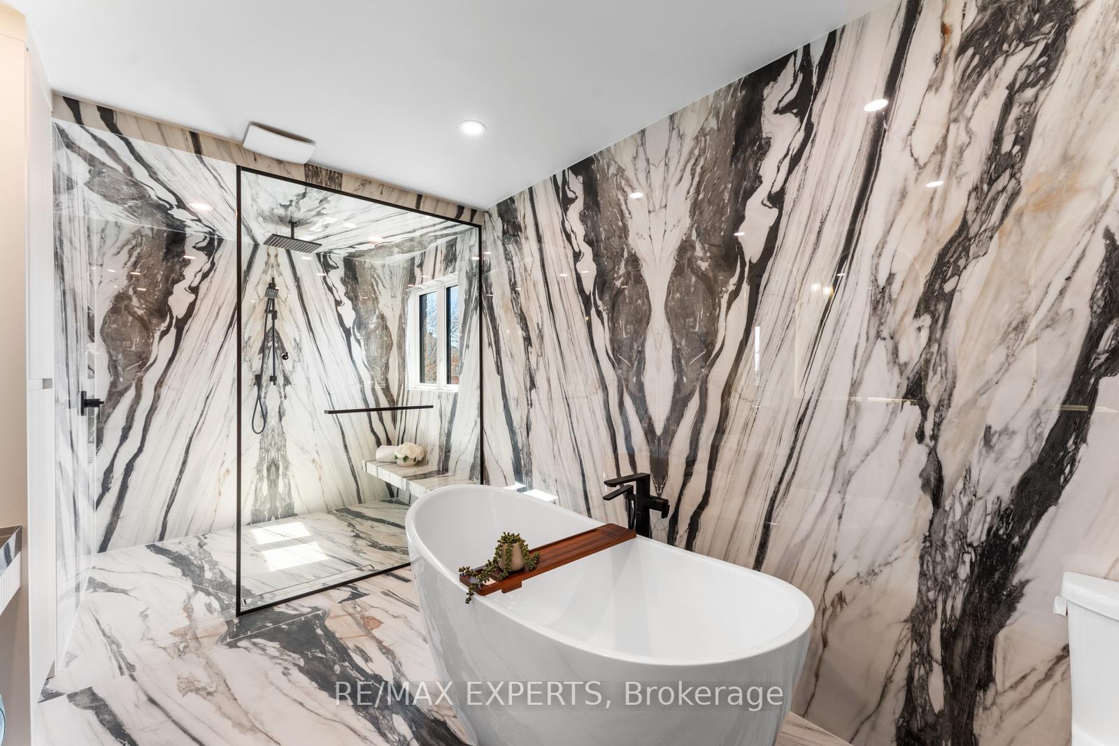Photo 24 of 126 Mellings Drive, Vaughan, East Woodbridge — HOMEH